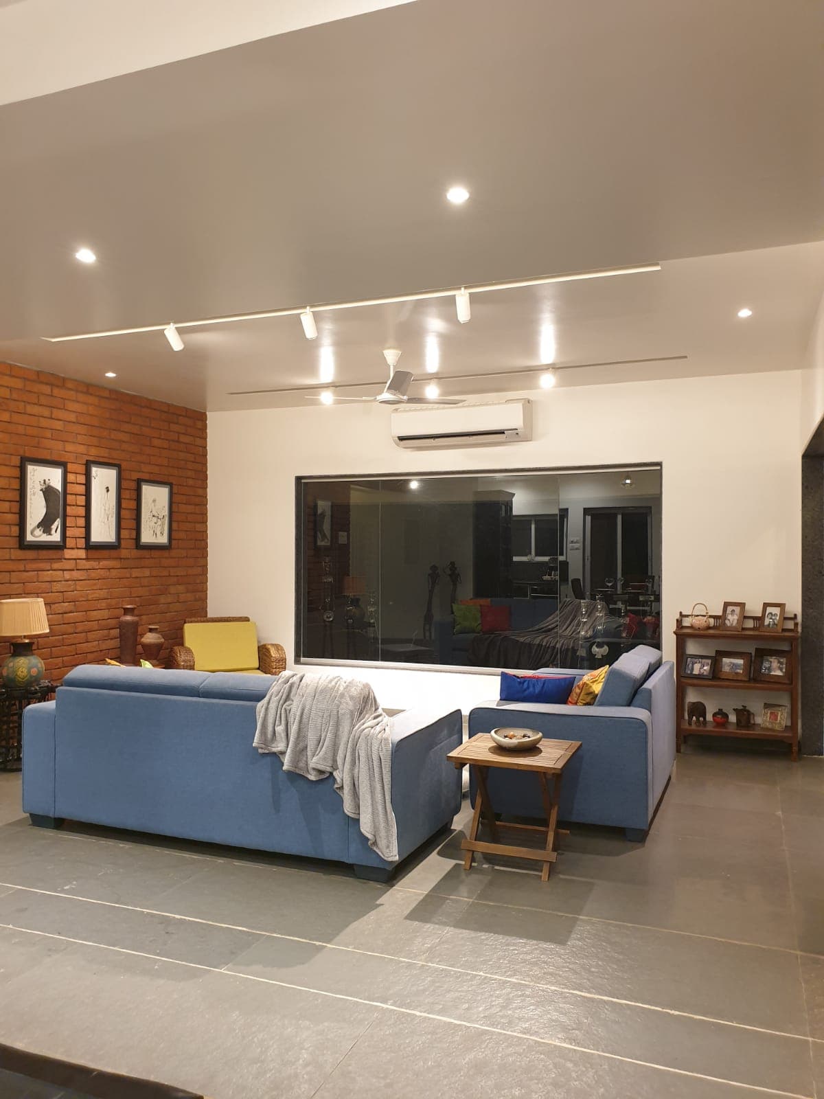 Gadgil Residence — view 8